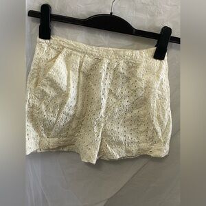 H&M Conscious Collection High-Waist Eyelet Shorts
Sz.2
